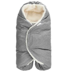 Like new condition 7AM Enfant Nido Cloud Car Seat Wrap, Gray, Large, 6-18 months